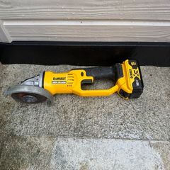 DeWalt 18V XR Cordless Angle Grinder 150