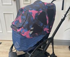 Bugaboo Bee 5 with organiser, Mammoth bag, rain cover, cup holder, footmuffs & rain cover