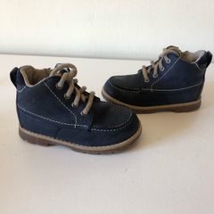 Clarks leather shoes size 5g