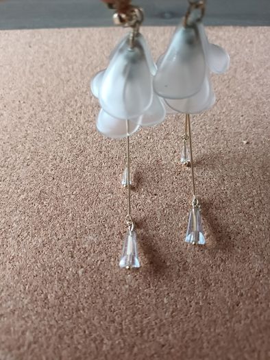 Long tulip earrings