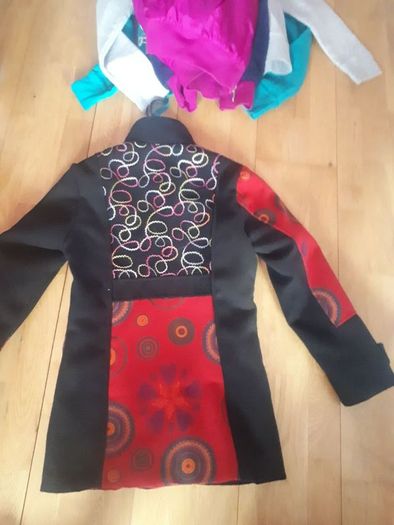 Girls coat desigual style