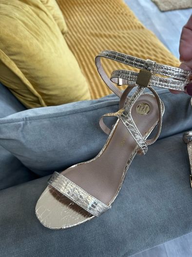 river island shoes