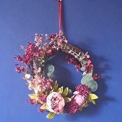Full wreath making set - perfect for birthday / hen party activity!