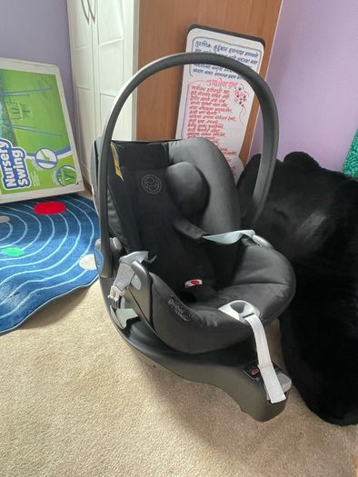 Cybex Infant car seat with 360 Iso fix