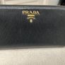Prada wallet Image 4