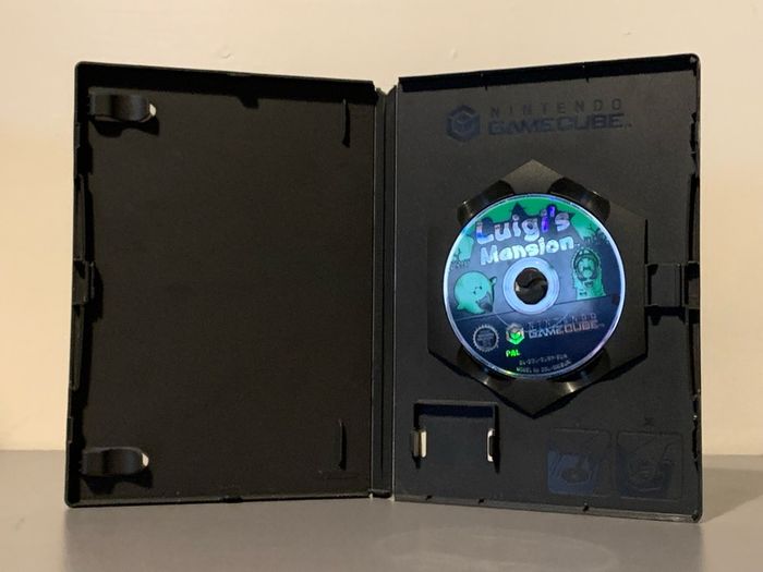 Luigis Mansion Nintendo GameCube