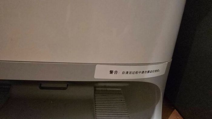 Robot vacuum and mop