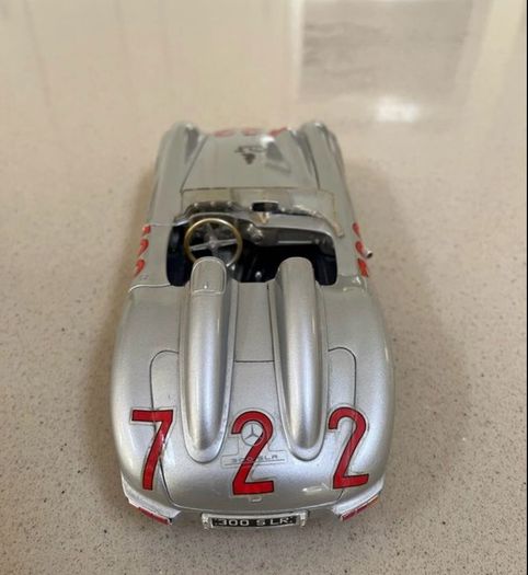 Mercedes 300 SLR 1/18 signed by Stirling Moss COA