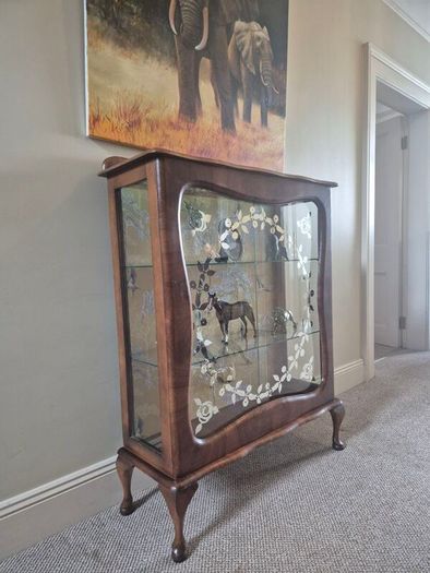 glass cabinet