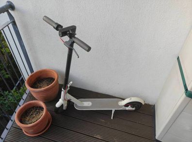 Xiaomi M365 Electric Scooter - For Parts