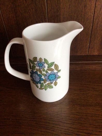 Retro Vintage Studio pottery J&G Meakin Floral Large Water jug
