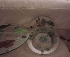 Cake stand and 4 side plates vintage