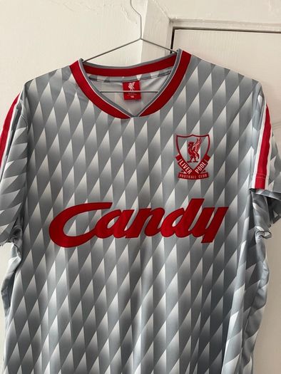 Liverpool Retro away jersey