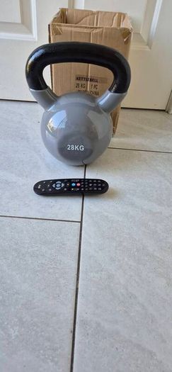 brand new 28 kilo cast iron kettlebell