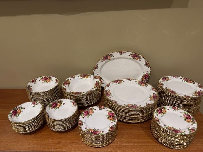 Royal Albert old country rose China