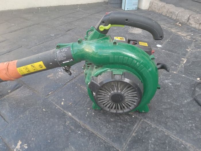Pro cut leafblower