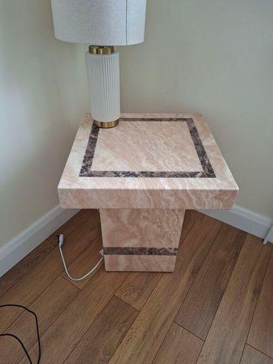 corner marble table