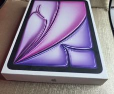 Empty box for iPad Air 11inch