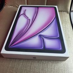 Empty box for iPad Air 11inch