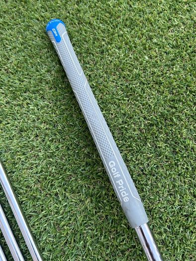 Titleist 718 MB irons