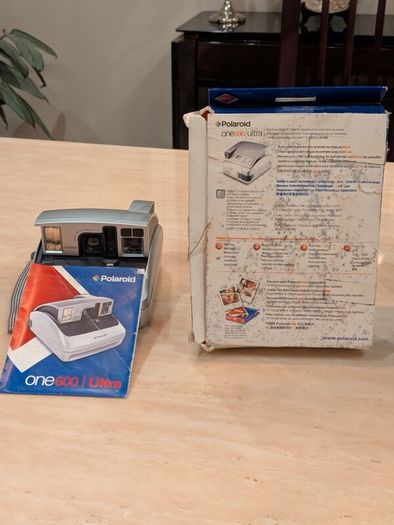 Polaroid One600 Ultra Instant Film Camera  Tested Working