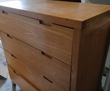 Chest of Drawers. Solid Oak