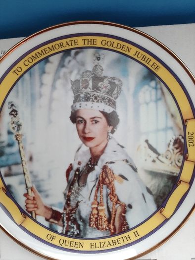 new in unopened box queen Jubilee plate