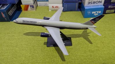 British Airways (Landor Livery) 1:200 scale model airplane, Boeing 757 aircraft