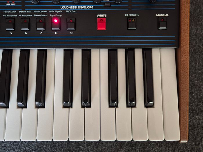 OB-6 Keyboard Synth