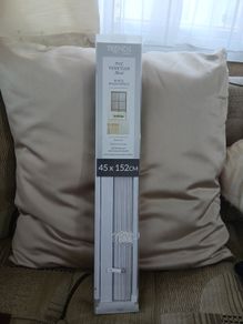 Brand new PVC venetian blind white in colour 45X 152cm