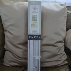 Brand new PVC venetian blind white in colour 45X 152cm