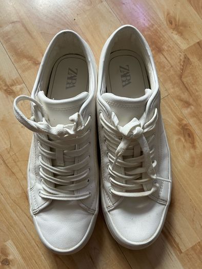 zara ladies shoes d12 no price below