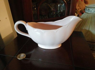 porcelain gravy jug