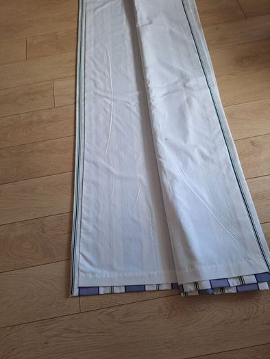 Bedroom curtans