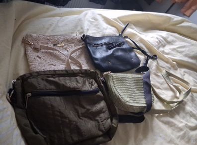 Loads bags