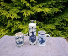 set of blue delft items