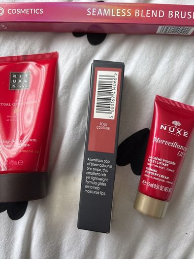Random selection skincare & beauty items