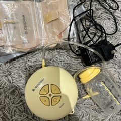 Breast pump