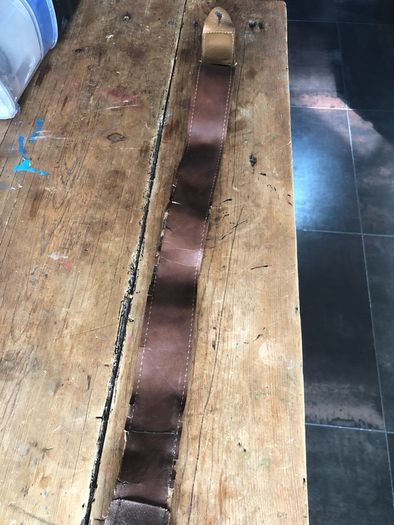 2 x vintage guitar straps