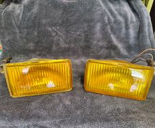 Yellow fog lights 02-33 Sierra Cosworth / Escort Cosworth, Ford Fiesta XR2 XR3 XR4 ,Sierra RS RS500 ,Focus Guide, Escort Rallye ,Scorpio 4x4 Turbo