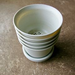 White Plant Pots with Saucers (Set of 5)