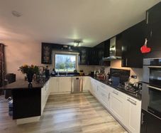 Kitchen - Shaker - Painted solid wood