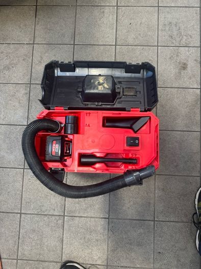 Milwaukee M18