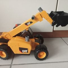 Bruder CAT