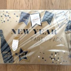 NEXT New Year Party Pack