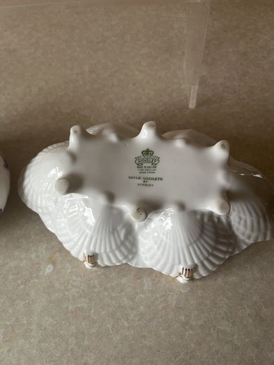 Aynsley Wild Violet Shell shaped Dish & Trinket Box