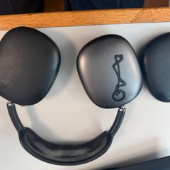 AirPods Max
