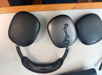 AirPods Max