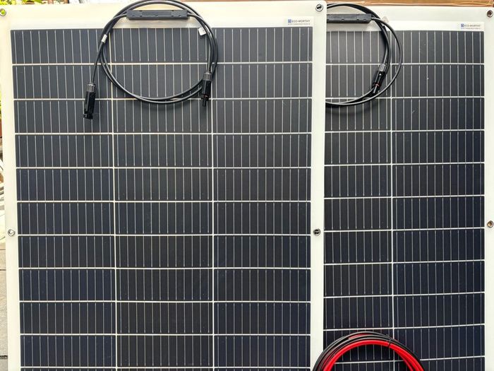 260W 12/24V Solar Panel Kit for Camper Boat Shed or any off the grid installations NEW