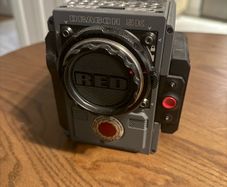 Red Scarlet W